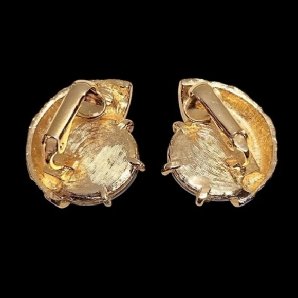 Vintage 60s Hattie Carnegie Rhinestone Nautilis Shell Snail Clip Earrings - Picture 7 of 9